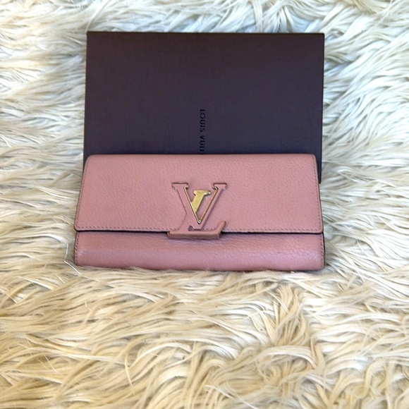 Louis Vuitton Taurillon leather Capucines LV signature wallet - Picture 2 of 10